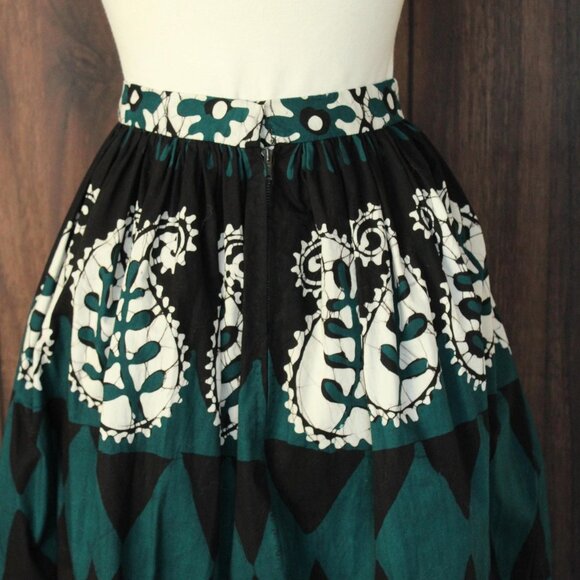 Vintage 1960s 1970s Skirt, Black Teal and White Maxiskirt, Batik Print, - Picture 9 of 10